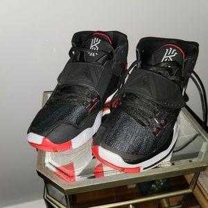 Nike Kyrie 6 bred Sz 9.5